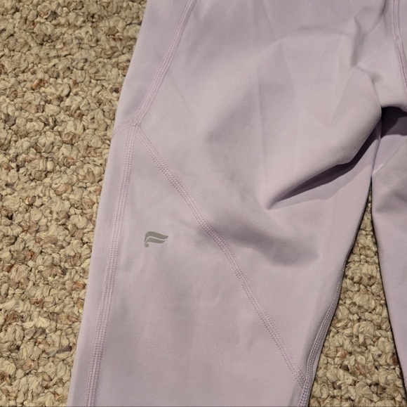 NWT PureLuxe by Fabletics Oasis Capri Women's Size Small - Picture 3 of 9